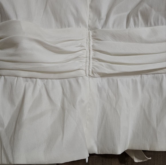 J.R. Nites by Caliendo white stretch traffeta wrap blouse with bow. Size 8. NWT - Picture 8 of 10